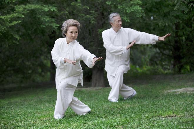 何布置？适老化改造实用建议凯发k8一触即发居家养老如(图3)